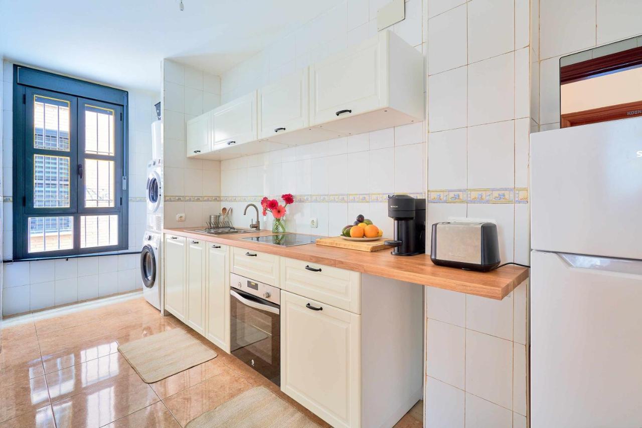 Apartment Under The Olive Trees In Historic Center Of Málaga