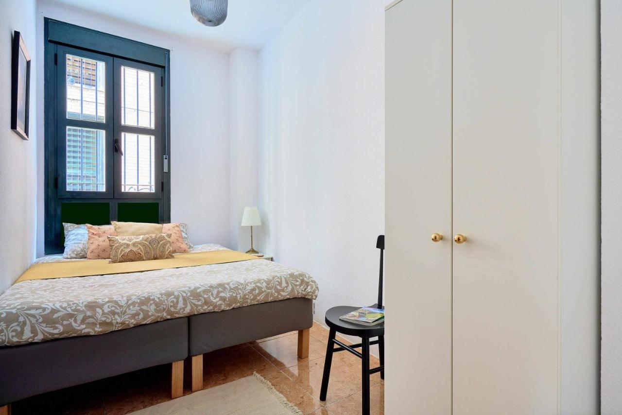 Apartment Under The Olive Trees In Historic Center Of Málaga